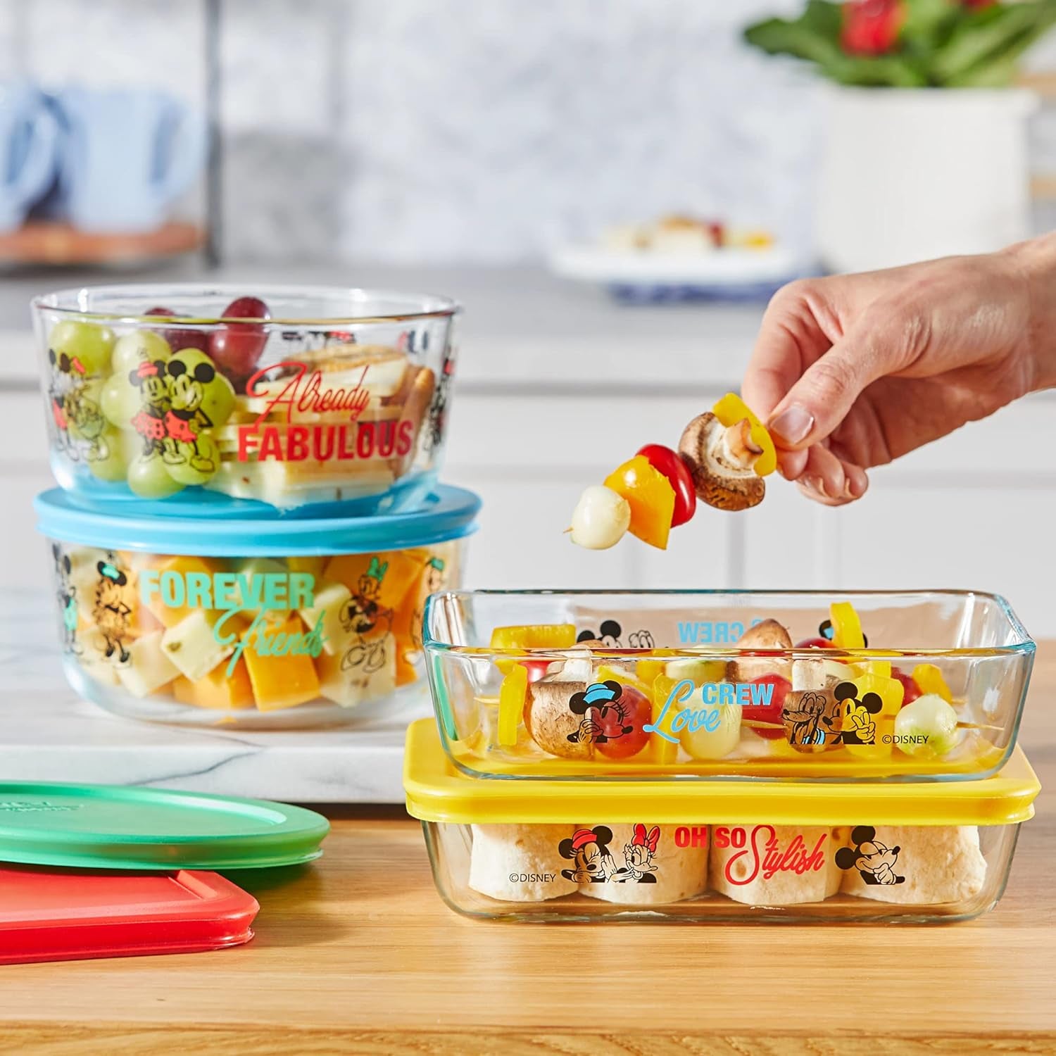 8-Pc Glass Food Storage Container Set, 4-Cup & 3-Cup Decorated round Meal and Rectangle Prep Containers, Non-Toxic, Bpa-Free Lids, Disney Mickey & Friends